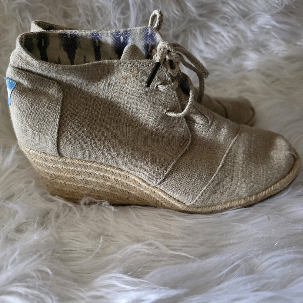 TOMS Desert Burlap Espadrille Wedge Booties - Picture 1 of 7